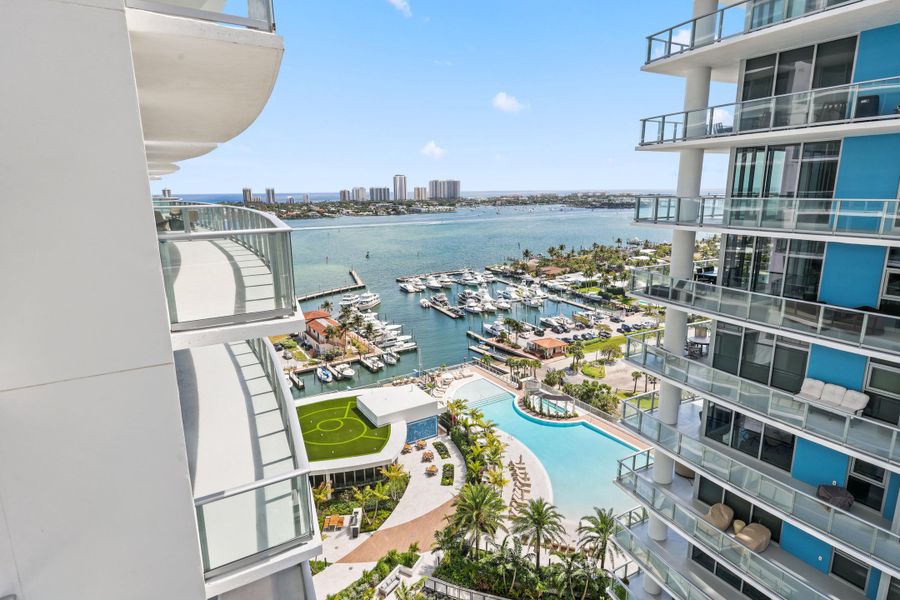 220 Lake Shore Drive - 40.jpg-FULL