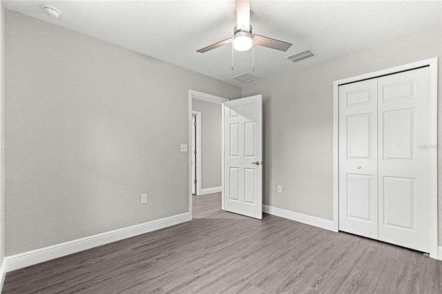 Spacious, unfurnished interior of a new home in , Summerfield (Image 13).
