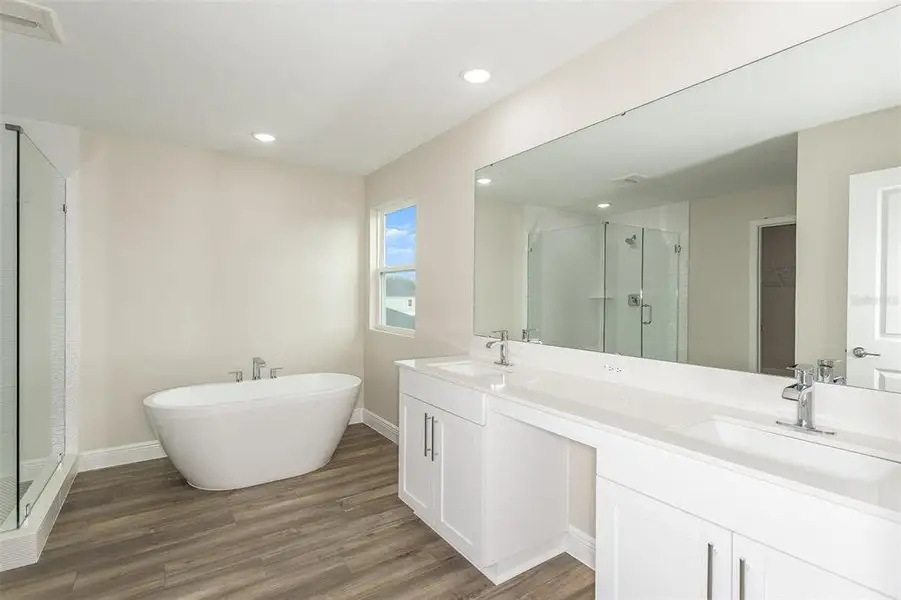 Furnished interior view inside a new home in Pasadena Woods, Dade City (Image 5).