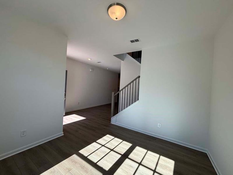 Spacious, unfurnished interior of a new home in Creekside, Dawsonville (Image 33).