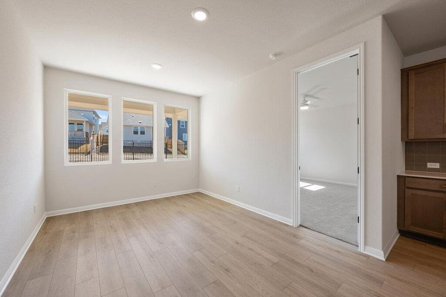 Spacious, unfurnished interior of a new home in Cannon Ranch, Dripping Springs (Image 26).