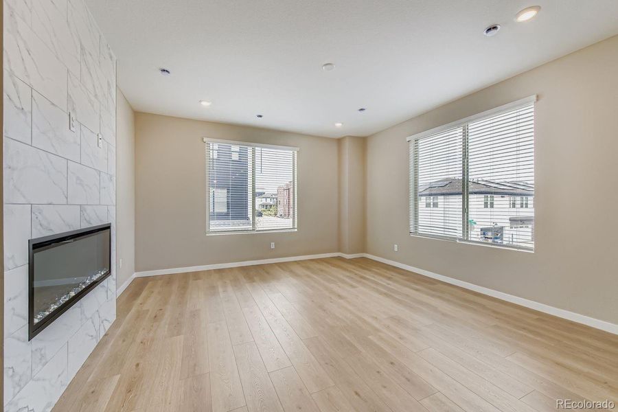 Spacious, unfurnished interior of a new home in , Littleton (Image 11).