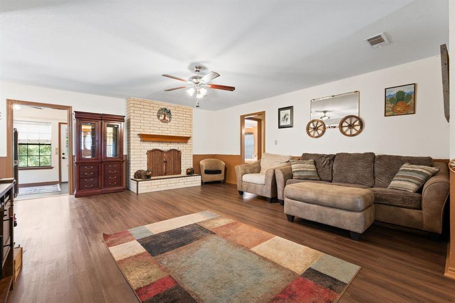 Furnished interior view inside a new home in , Weatherford (Image 27). Furnished interior view inside a new home in , Weatherford (Image 27).
