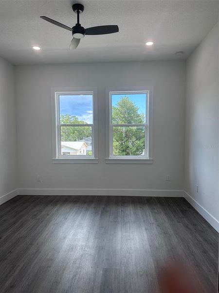 Spacious, unfurnished interior of a new home in , St. Petersburg (Image 11).