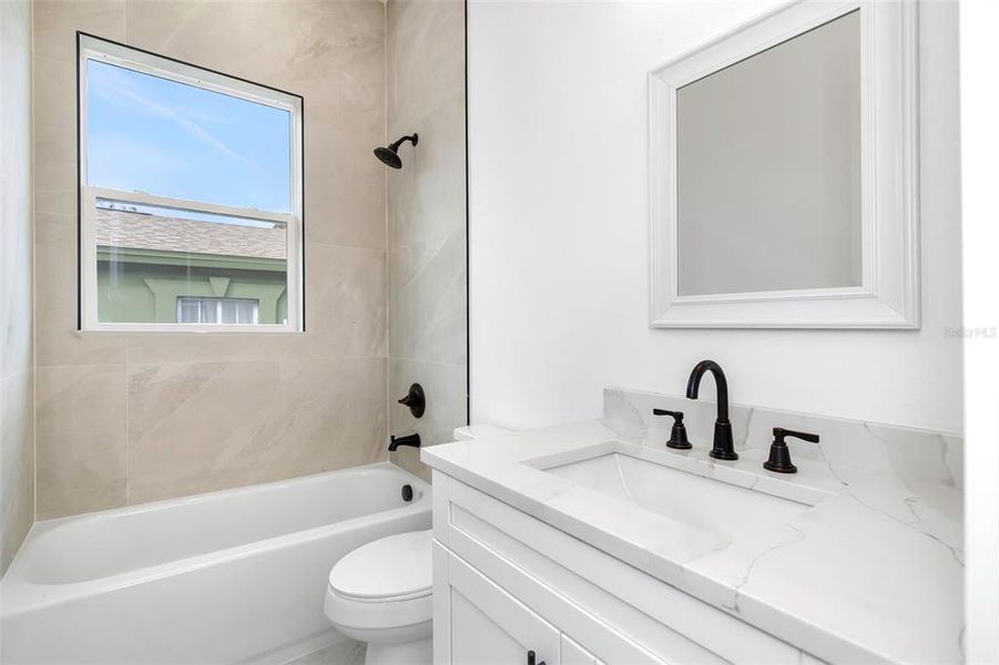 Furnished interior view inside a new home in , Clearwater (Image 9).