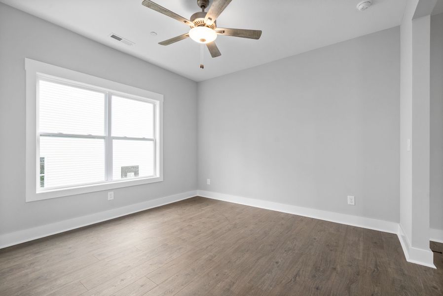 Spacious, unfurnished interior of a new home in New Hope Estates, Clarksville (Image 13).