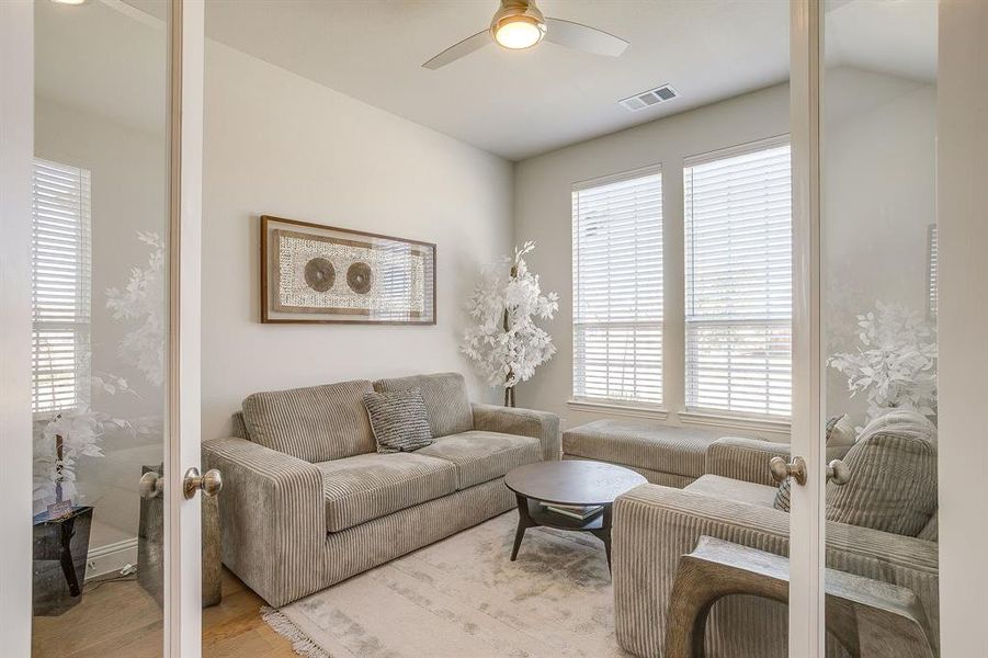 Furnished interior view inside a new home in M3 Ranch 60s, Mansfield (Image 11).