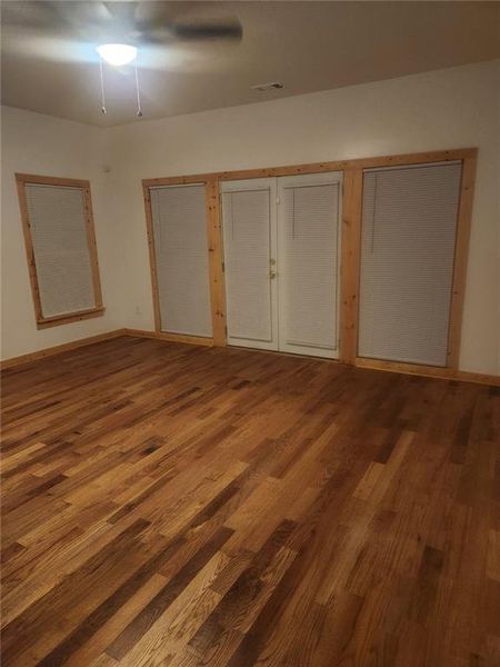 Spacious, unfurnished interior of a new home in , Atlanta (Image 12).