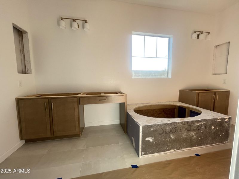 030 Primary bath 030 Primary bath