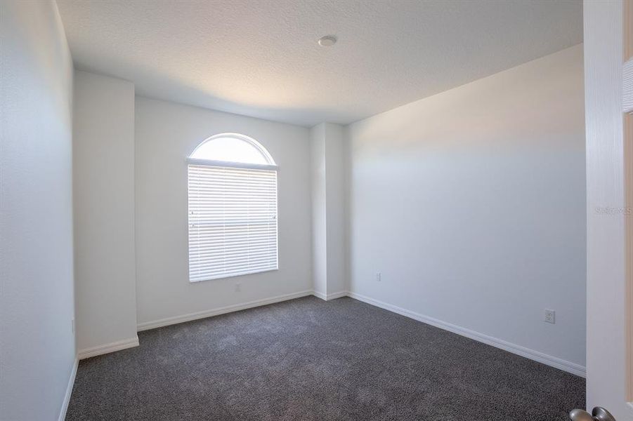 Spacious, unfurnished interior of a new home in , Palm Coast (Image 39).