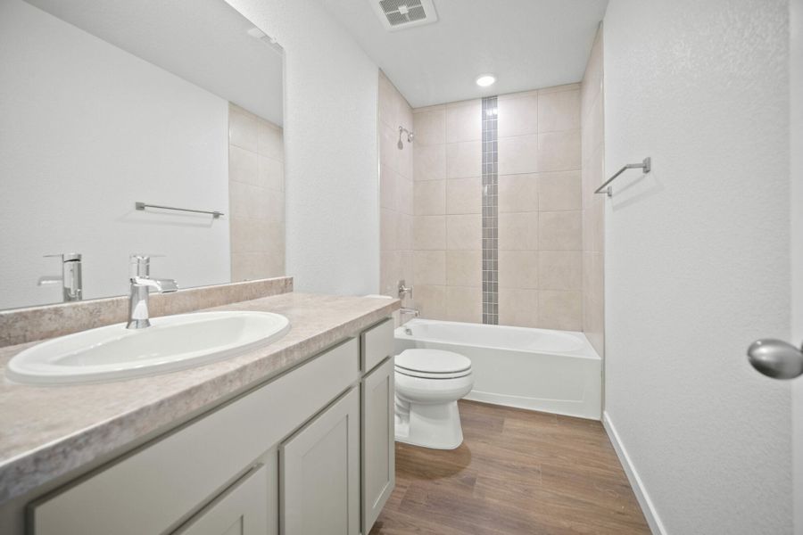 Representative furnished interior of a home built from the Manitou by View Homes in Aspen Meadows – Townhomes, Colorado Springs (Image 15). Representative furnished interior of a home built from the Manitou by View Homes in Aspen Meadows – Townhomes, Colorado Springs (Image 15).