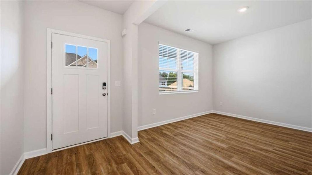 Spacious, unfurnished interior of a new home in Brooks Station, Dacula (Image 14).