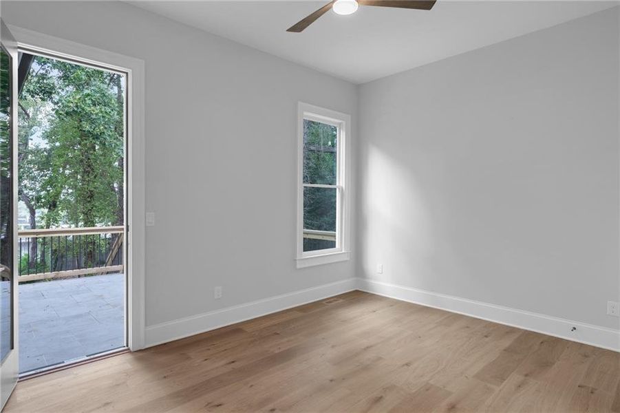 Spacious, unfurnished interior of a new home in , Atlanta (Image 49).