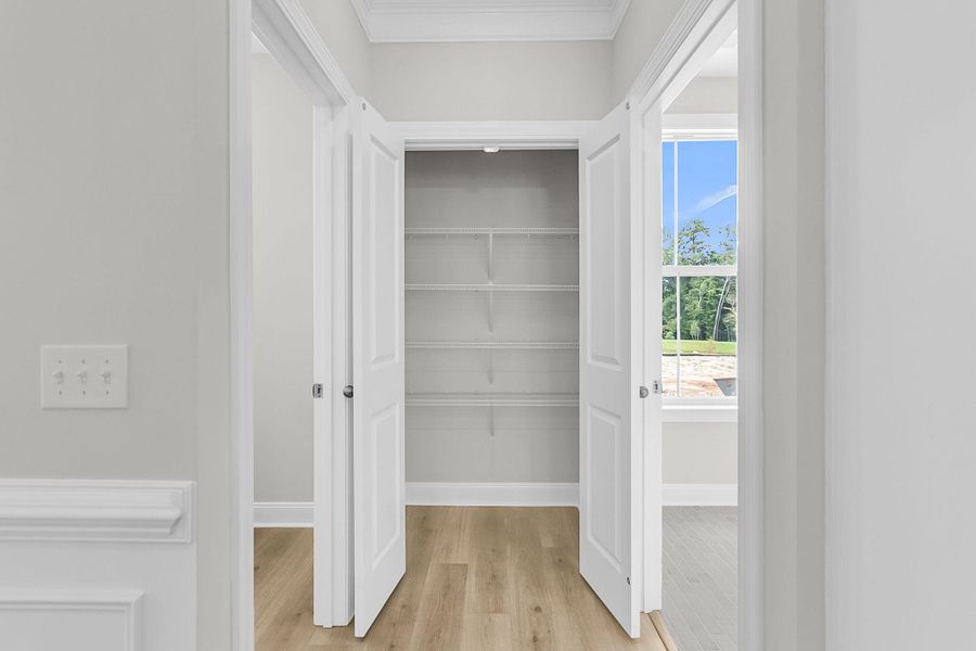 Spacious, unfurnished interior of a new home in Heron Preserve, Hanahan (Image 20).