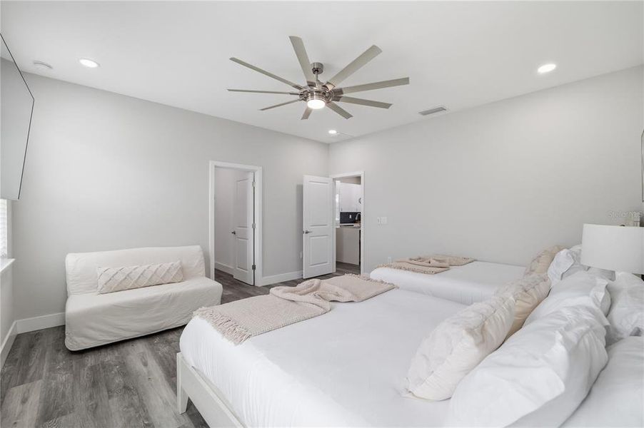 Furnished interior view inside a new home in , Tampa (Image 31).