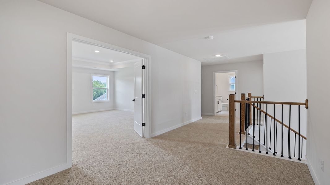 Spacious, unfurnished interior of a new home in Sunset Summits, Spartanburg (Image 27). Spacious, unfurnished interior of a new home in Sunset Summits, Spartanburg (Image 27).