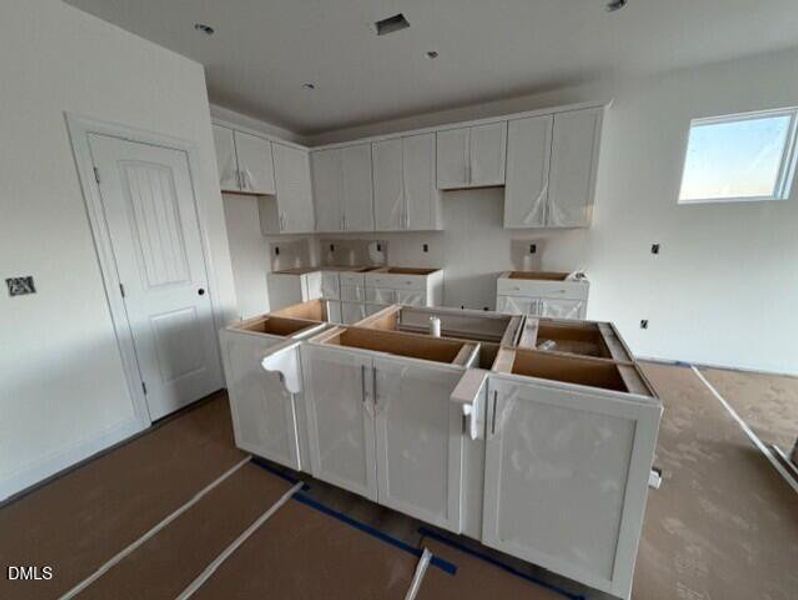 becb5cdb-b314-4a82-bc3b-64bae1bc25e2