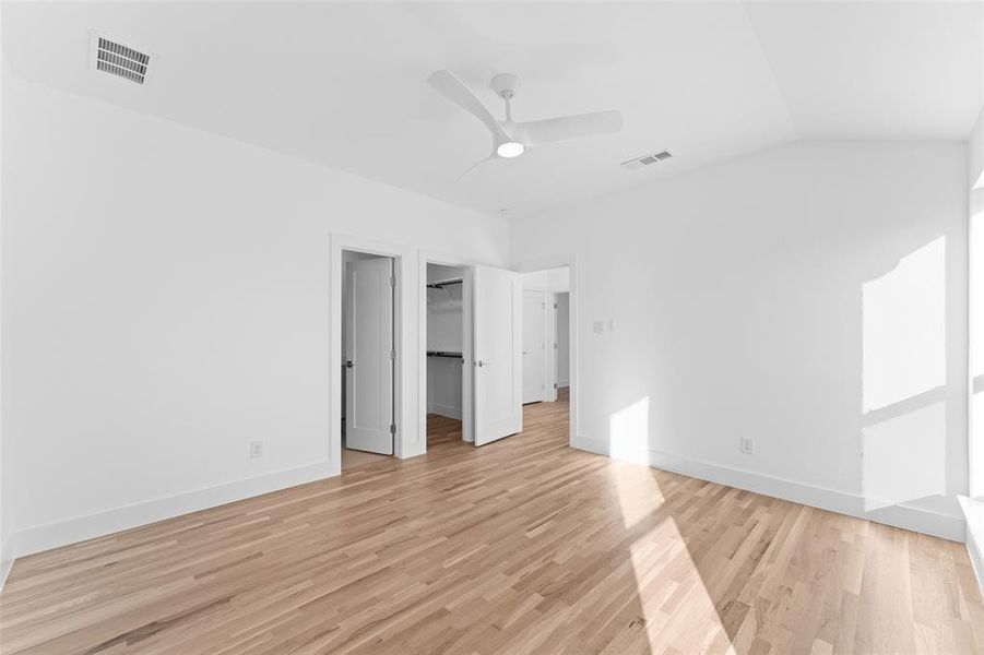 Spacious, unfurnished interior of a new home in , Dallas (Image 21).