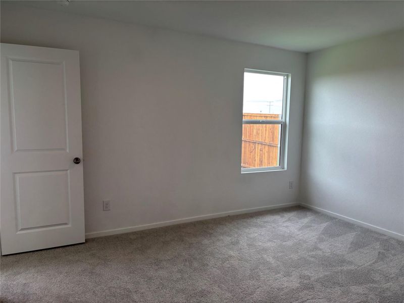 Spacious, unfurnished interior of a new home in Binford Creek, Waller (Image 23).