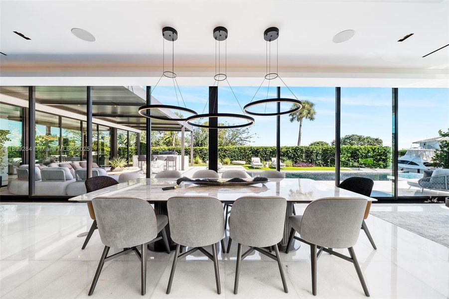 Community amenities in , Miami (Image 30).