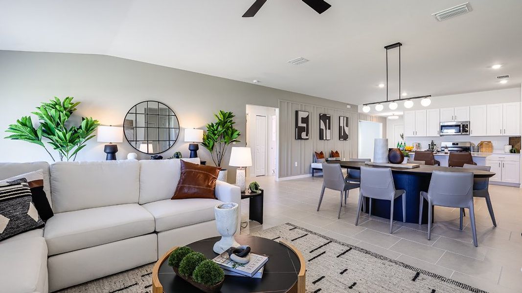 Florida Core P004 Frontier Family 3of3 F1 Base6 10 24 25