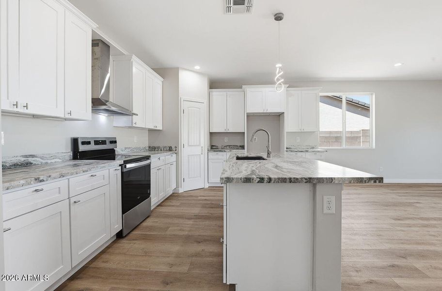 11-web-or-mls-9192 W Rafael Dr Arizona C