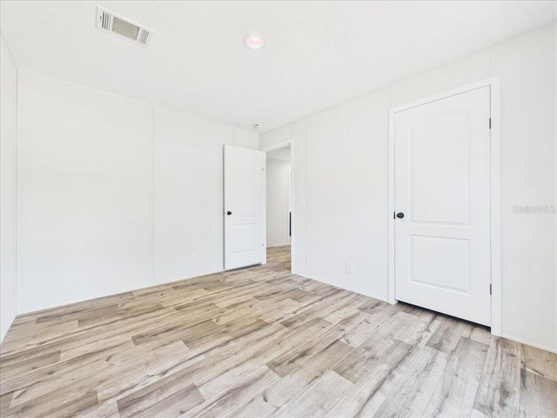 Spacious, unfurnished interior of a new home in , Hawthorne (Image 29).