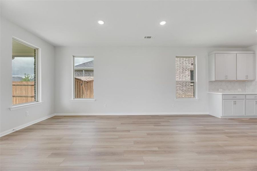 Spacious, unfurnished interior of a new home in Sutton Fields, Celina (Image 24).