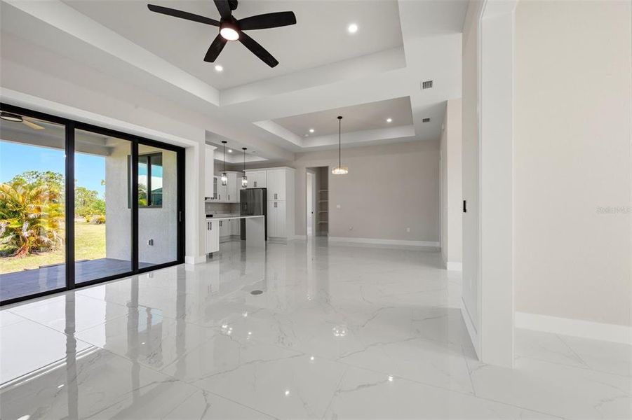 Spacious, unfurnished interior of a new home in , Placida (Image 15).