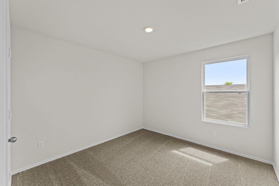 Spacious, unfurnished interior of a new home in Bollinger, Maxwell (Image 35).