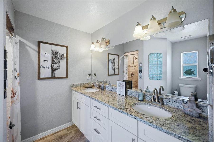 Furnished interior view inside a new home in , Port Charlotte (Image 34).