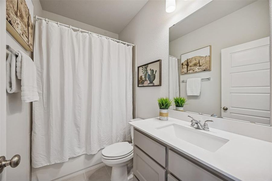 Furnished interior view inside a new home in , McKinney (Image 24). Furnished interior view inside a new home in , McKinney (Image 24).