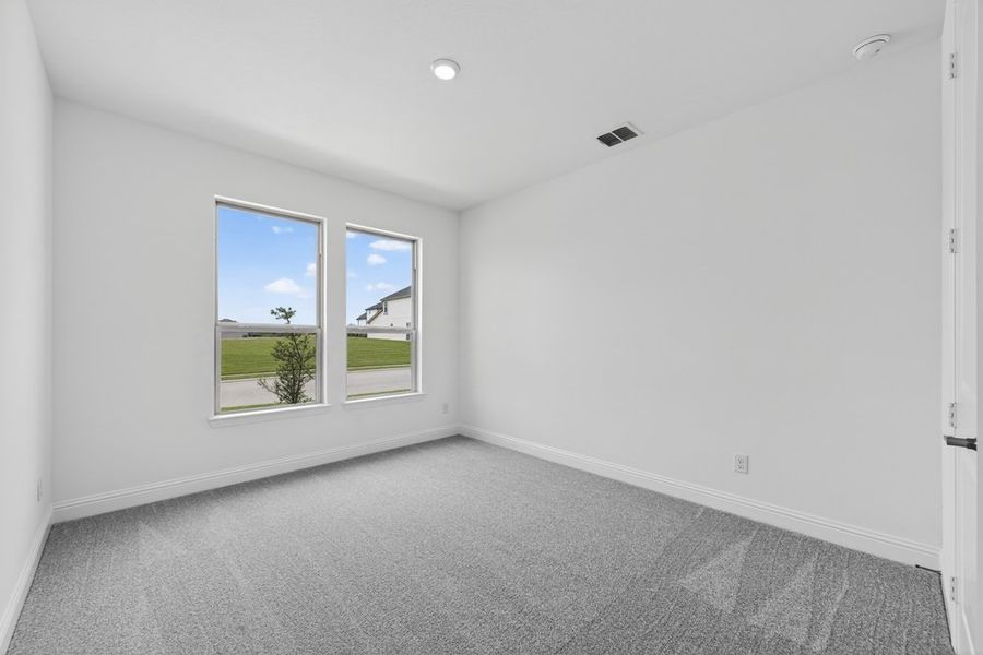 Spacious, unfurnished interior of a new home in Highland Lakes, McKinney (Image 20). Spacious, unfurnished interior of a new home in Highland Lakes, McKinney (Image 20).