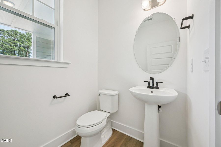 46-web-or-mls-Dunzo Dr-S1203-046