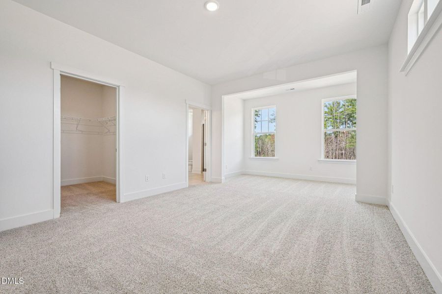 28-web-or-mls-Dunzo Dr-S1203-028