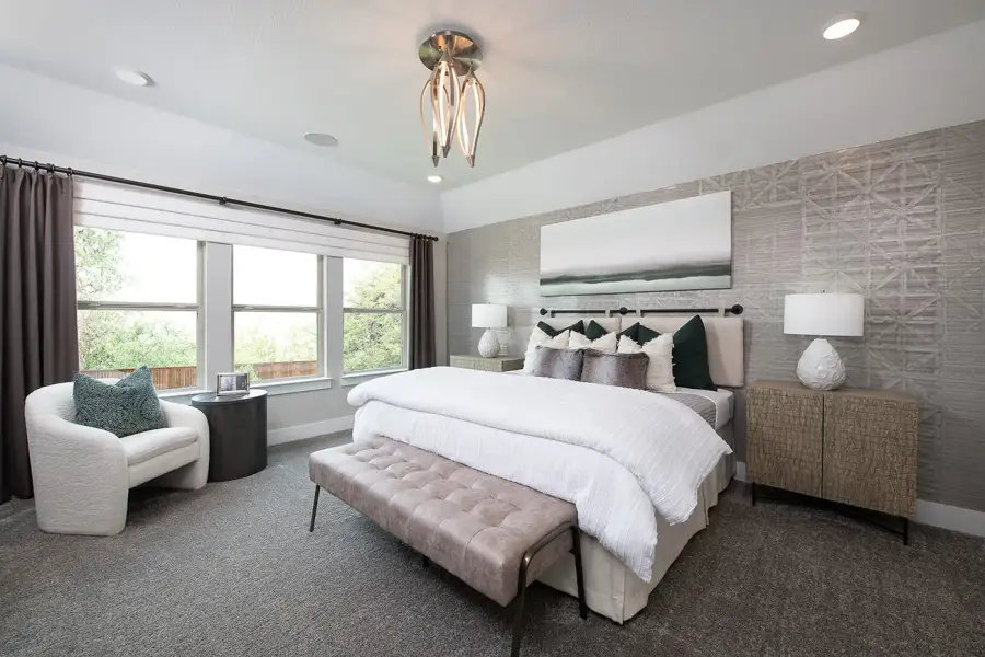 Representative furnished interior of a home built from the Ivy by Tri Pointe Homes in View at the Reserve, Mansfield (Image 7).
