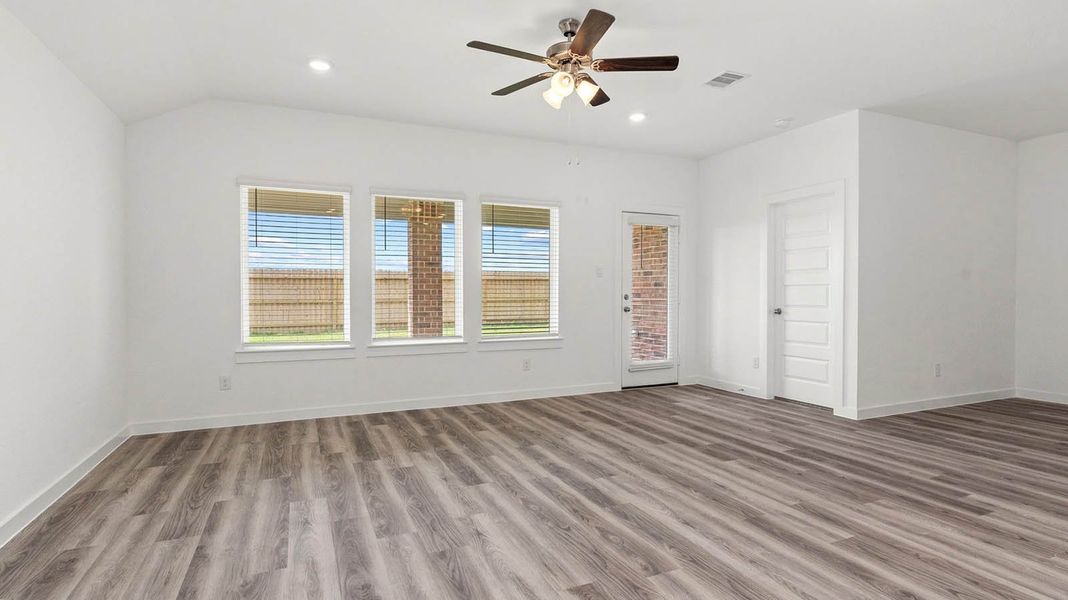 Representative unfurnished interior of a home built from the Justin by D.R. Horton in Lago Mar, Texas City (Image 14). Representative unfurnished interior of a home built from the Justin by D.R. Horton in Lago Mar, Texas City (Image 14).
