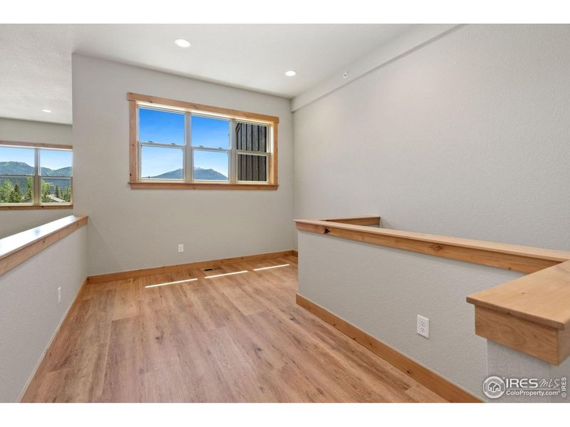 Spacious, unfurnished interior of a new home in , Estes Park (Image 12).