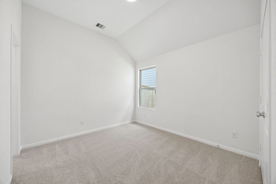 Spacious, unfurnished interior of a new home in Riviera Pines, Huffman (Image 29).
