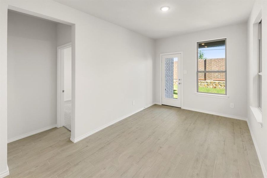 17. 1907 Winecup - Dining (3) 17. 1907 Winecup - Dining (3)