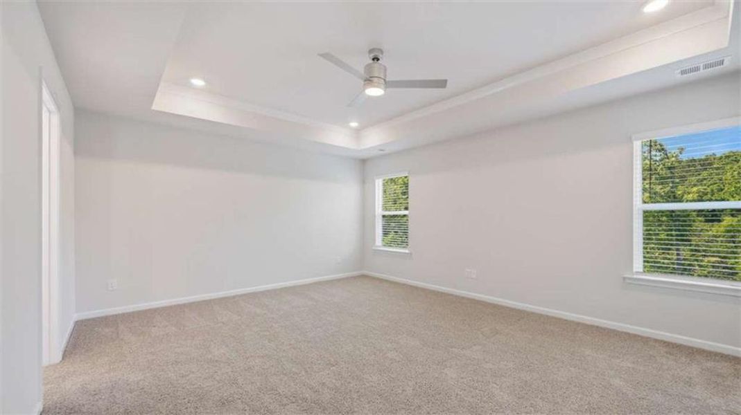 Spacious, unfurnished interior of a new home in Water Oak Estates, Lawrenceville (Image 28).