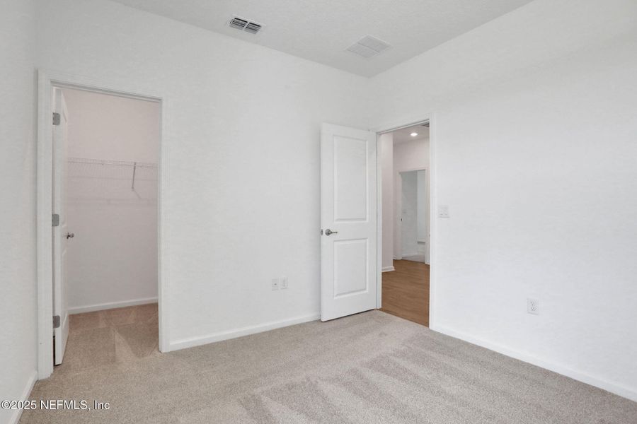 Spacious, unfurnished interior of a new home in Jennings Farm, Middleburg (Image 16). Spacious, unfurnished interior of a new home in Jennings Farm, Middleburg (Image 16).