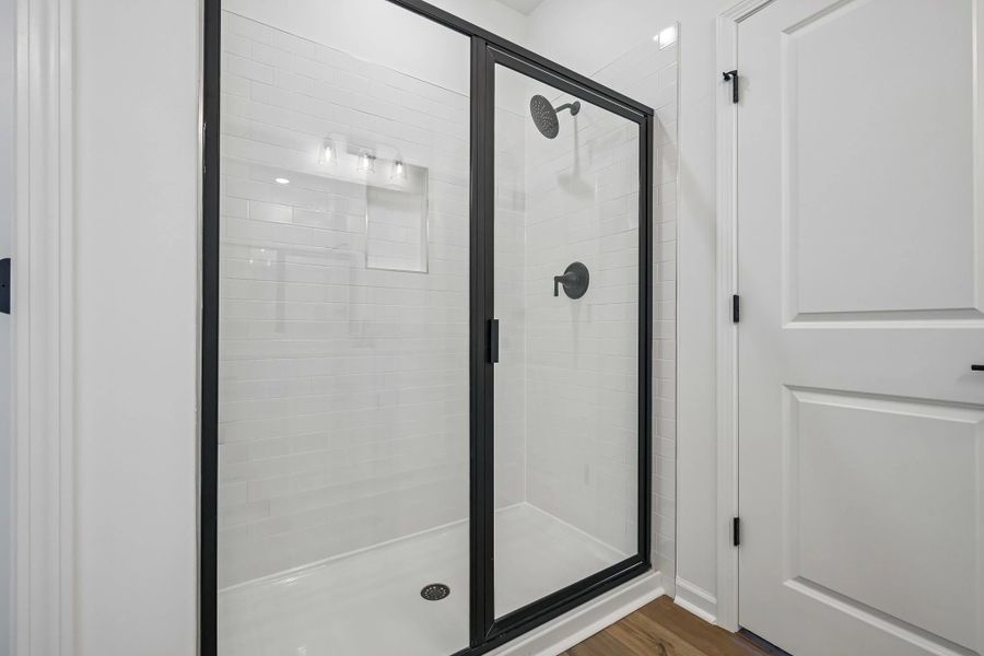 Representative images and renderings are for illustrative purposes. Actual structural options and design finishes of home may vary. Representative images and renderings are for illustrative purposes. Actual structural options and design finishes of home may vary.