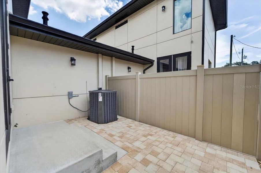 Exterior details and patio area of a home in , Tampa (Image 38).