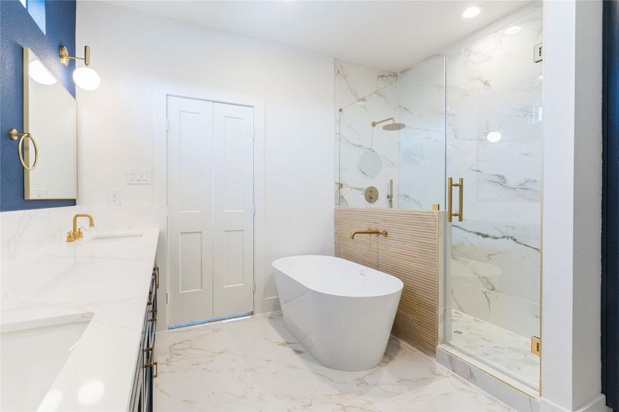 Furnished interior view inside a new home in , Houston (Image 37). Furnished interior view inside a new home in , Houston (Image 37).