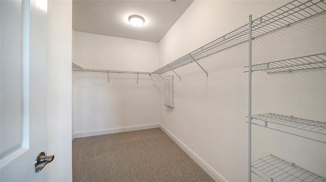 Spacious, unfurnished interior of a new home in Windward, Sarasota (Image 23). Spacious, unfurnished interior of a new home in Windward, Sarasota (Image 23).