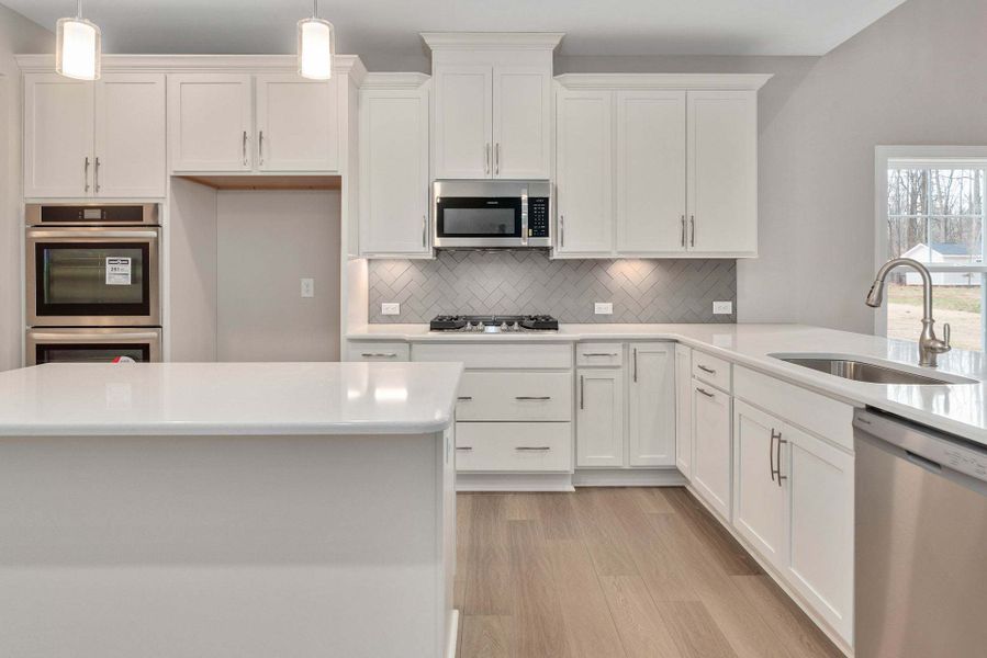 Representative furnished interior of a home built from the Rivermist by Caviness & Cates Communities in Maggie Way, Wendell (Image 215).