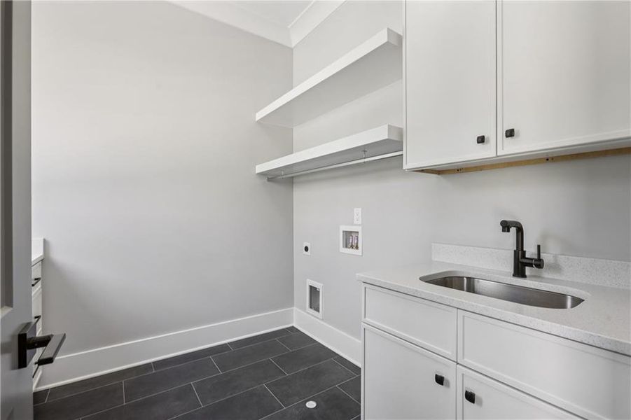 Furnished interior view inside a new home in , Braselton (Image 80).