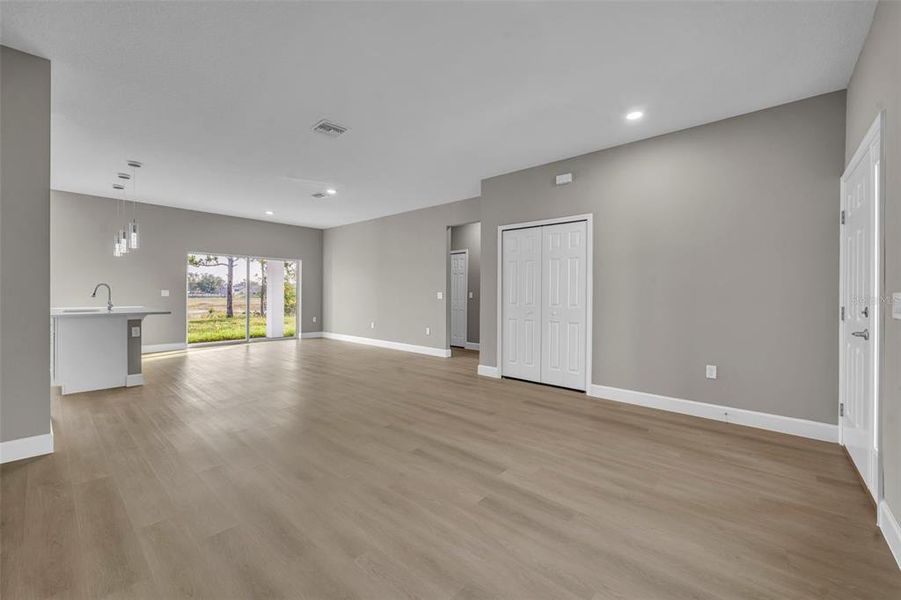 Spacious, unfurnished interior of a new home in , Deltona (Image 17).