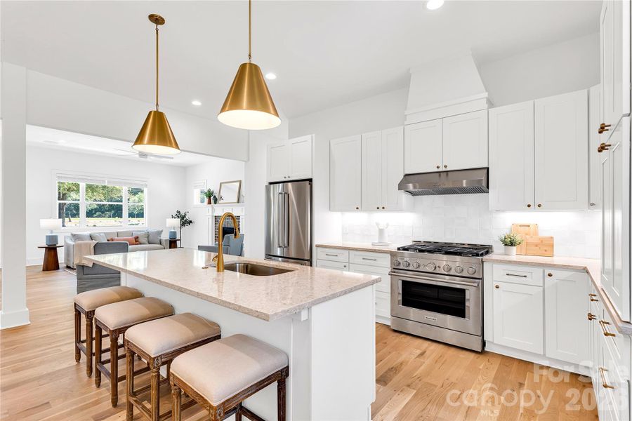 Gourmet Kitchen with large island in main home
